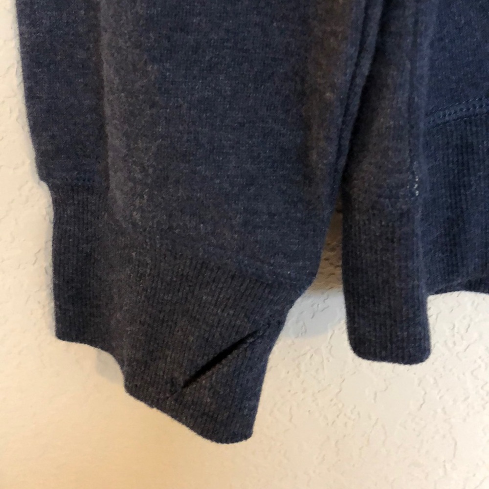 NWT Tommy Hilfiger Navy logo sweater - Picture 3 of 4